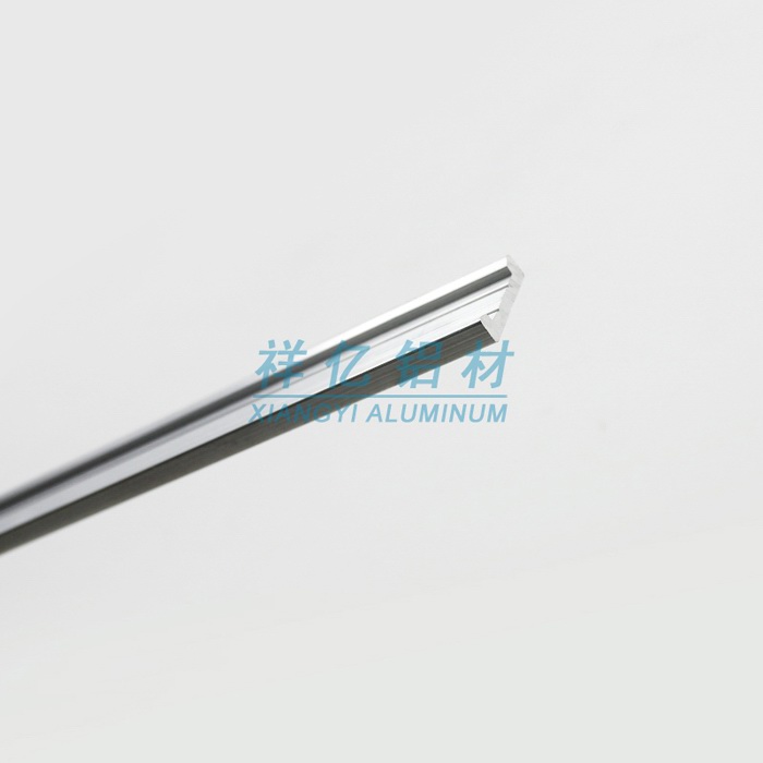 鋁槽條型材加工4
